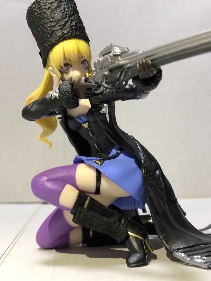 ミア・カルンシュタイン | CODEVEIN ミア・カルンシュタイン 1/7